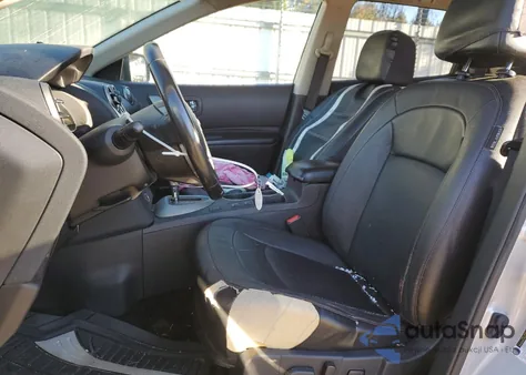 2013 Nissan Rogue S z USA, uszkodzony, nr VIN JN8AS5MV3DW628269